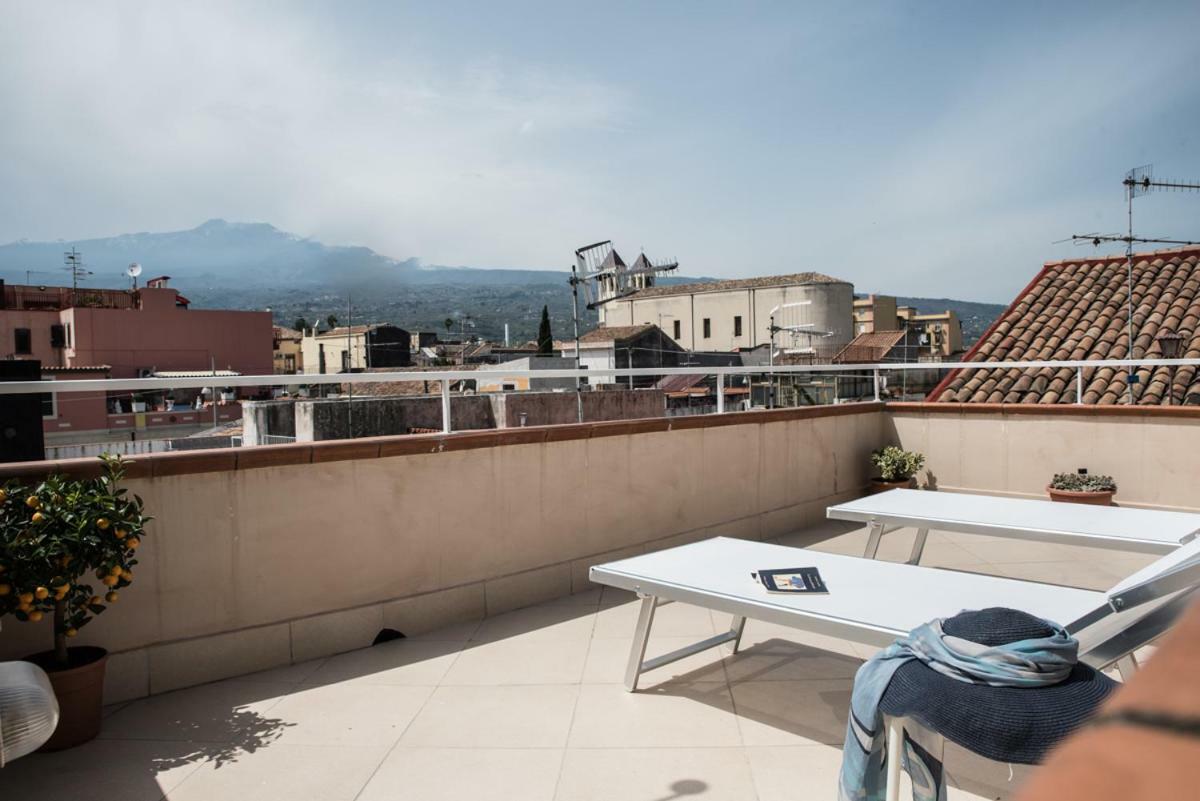 Terrazzo Siciliano Apartment Рипосто Екстериор снимка