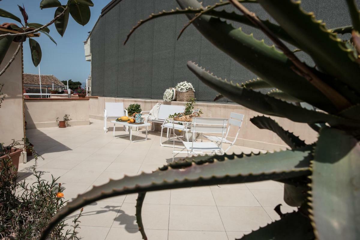 Terrazzo Siciliano Apartment Рипосто Екстериор снимка